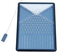 Planche de Galton, jouet de bureau, planche de Dalton, démonstration efficace de la loi statistique, modèles utilisés pour étudier les phénomènes aléatoires, pour l'enseignement en laboratoire scolair