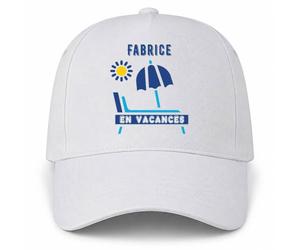Planetee Casquette Blanche Fabrice en Vacances | 5 Panneaux Polyester Recyclé 210 g/m² Taille Unique Réglable | Boucle Métal Œillets Brodés | Cadeau Anniversaire Noël