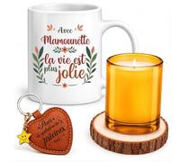 Planetee Coffret Mug Avec Mamounette la vie est plus jolie | Mug Céramique 330 ml, Bougie en Verre, Dessous de Verre Bois, Porte-Clés Cœur | 4 Pièces | Cadeau Anniversaire Noël
