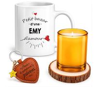 Planetee Coffret Mug Bazar Emy d'Amour | Céramique 330 ml, Bougie en Verre, Sous-Verre Bois, Porte-Clés Cœur | 4 Pièces | Cadeau Femme Anniversaire Fête Noël Original