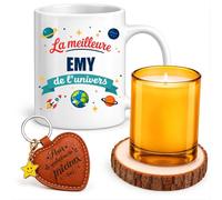 Planetee Coffret Mug Meilleure Emy Univers | Céramique 330 ml, Bougie en Verre, Sous-Verre Bois, Porte-Clés Cœur | 4 Pièces | Cadeau Femme Anniversaire Fête Noël Original