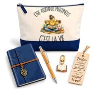 Planetee Coffret Pochette Être Assistante Maternelle C'est la Vie | Pochette Coton, Carnet Similicuir, Stylo Bambou, Marque-Page Bois, Porte-Clés Livre | 5 Pièces | Cadeau Noël Nounou Crèche Fin