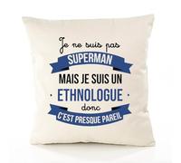 Planetee Housse de Coussin Premium Je ne suis Pas superhomme mais Je suis Ethnologue Donc C'est Presque pareil - Coton Canvas Fairtrade Beige Idée Cadeau Décoration Canapé 50x50