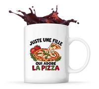 Planetee Mug Juste une fille qui adore la pizza | Tasse en Céramique 330 ml Recto Verso Passe au Lave-Vaisselle | Café Thé Bureau Maison | Cadeau Gourmande Collègue Anniversaire Noël