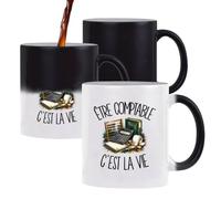 Planetee Mug Magique Être comptable c'est la vie | Tasse Thermosensible, le Motif Apparaît à la Chaleur | Céramique 300 ml Recto Verso | Cadeau Expert-comptable Collègue Anniversaire Noël