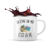 Planetee Mug Métal Émaillé La Seyne-sur-Mer c’est la vie | Tasse de Camping 300 ml Recto Verso Passe au Lave-Vaisselle | Randonnée Bivouac Bureau | Cadeau Seynois Seynoise Homme Femme Anniversaire