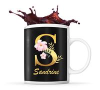Planetee Mug Sandrine | Tasse prénom femme fond noir avec Lettre fleur | Idée cadeau pour anniversaire noël et fête des mères