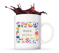Planetee Mug Tatoueuse Pleine de vie femme tasse café céramique 325 ml idée cadeau collègue travail Secret Santa départ retraite anniversaire Noël