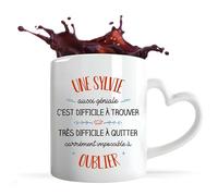 Planetee Tasse anse Coeur Sylvie aussi géniale | Mug avec anse en forme de Coeur | Idée Cadeau Prénom Surnom Nom de Famille Humour Collègue Travail Anniversaire Noël