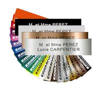 Plaque Boîte aux Lettres Personnalisable 10x2,5 cm - 27 couleurs au choix - Nom sur Etiquette Gravée pour Maison Bureau - PVC Résistant Adhésif - Finitions Métalliques