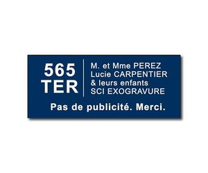 Plaque Boîte aux Lettres Personnalisable Adresse et Numéro de Rue - 12x5 cm - 4 Lignes - Nom sur Etiquette Gravée pour Maison Bureau Famille - PVC Résistant Adhésif - Bleu Marine