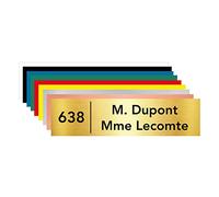 Plaque boîte aux lettres personnalisable. (BAL0004). Numéro Maison + Nom. Plaque nominative PVC 10 x 2,5 cm autocollante - Aspect or brossé - Avenir Heavy