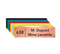 Plaque boîte aux lettres personnalisable. (BAL0004). Numéro Maison + Nom. Plaque nominative PVC 10 x 2,5 cm autocollante - Aspect cuivre brossé - Avenir Heavy