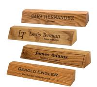 Plaque de Bureau Personnalisée en Chêne - Targhette en Bois Massif avec Gravure Laser - Cadeau Élégant pour Bureau, Premier Job ou Anniversaire