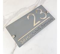 Plaque de numéro de maison en plein air, design suspendu, plaque personnalisée 3D découpée au laser acrylique moderne (gris et argent)