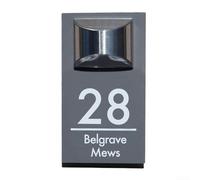 Plaque de porte creuse en métal acrylique gravé à l'énergie solaire avec lumière solaire LED intégrée, panneau décoratif d'extérieur résistant aux intempéries pour jardin, allée, terrasse ou allée (B)