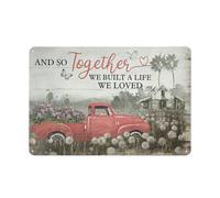 Plaque en métal rustique avec fleurs, voiture, champ de pissenlits, papillon et « Ensemble, nous avons construit une vie que nous aimons », illustration de paysage de couple, décoration murale pour