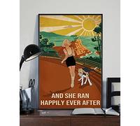 Plaque en métal vintage en aluminium avec inscription « And She Ran Happily Ever After Girl Running Beagle Dog » - 20,3 x 30,5 cm