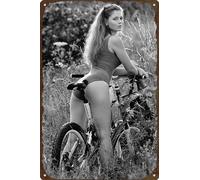 Plaque en métal vintage - Hot Girl Moto Vélo Sexy Filles Femmes Véritable Pinup Modèle Modèle Burlesque Babes Curvy Poses Tin Signs 20,3 x 30,5 cm