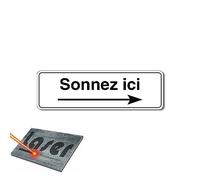 Plaque gravée autocollante 13x4cm sonnez ici droite fond blanc