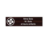Plaque gravée pour nom et numéro boîte aux lettres Croix Basque autocollante 10x2,5cm personnalisée 1 à 3 lignes Bois