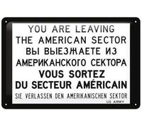 Plaque Métallique Décorative Vintage - "You Are Leaving the American Sector" - Style Guerre Froide Berlin - 30x20 cm - Tôle Murale Rétro US Army