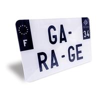 Plaque Moto Noire Immatriculation Décorative - Côtés Noirs, Fantaisie 210x130mm - Résistance Aux Chocs, Intempéries et Anti-UV - Avec Rivets