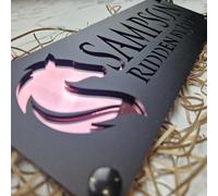 Plaque nominative d'écurie de cheval personnalisée, plaque de porte d'écurie découpée au laser, cadeau personnalisé pour les amateurs de chevaux, panneaux et plaques décoratives (rose noire)
