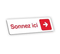 Plaque signalétique gravée autocollante Sonnez ici flèche droite - blanc écriture rouge - format 12x3,7 cm