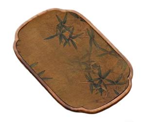 Plateau à thé en noyer dense avec texture développée pour un confort tactile et une gestion des déversements (B)