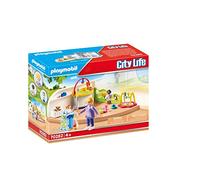 Playmobil 70282 Espace crèche pour bébés - City Life - avec Trois Personnages, Une Commode à Langer, Un Tapis d’éveil, Une Chaise Haute et Un Mur de motricité - Le Centre de Loisirs - Dès 4 Ans