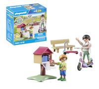 Playmobil 71511 Boîte à Livres avec Maman et Enfant, Mini bibliothèque - Gamme Tiny House fabriquée avec Plus de 80% de matériaux recyclés ou biosourcés en Moyenne - Univers myLife Dès 4 Ans