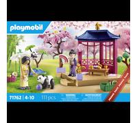 Playmobil 71762 Jardin Asiatique : Set de jeu avec 2 figurines, pandas et accessoires. Plastique multicolore. 111 pièces. 4-10 ans. Dimensions packaging : 187x95x142mm.