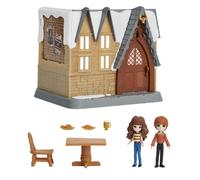 Wizarding World HARRY POTTER - PLAYSET LES TROIS BALAIS MAGICAL MINIS - Coffret Univers Magique Auberge Les Trois Balais Avec 2 Figurines Exclusives Et 5 Accessoires - Jouet Enfant 6 ans et +