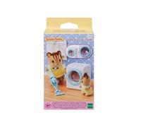 Sylvanian Families - La machine à laver et aspirateur - Set + de 3 accessoires - Plongez dans l'univers de la famille Sylvanian - Figurines animaux miniatures - Jouet enfant 3 ans et + - 5445