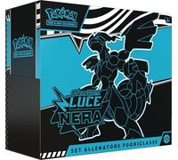 Pokémon: Ensemble Entraîneur Hors Classe (Zekrom) de l'expansion écarlate et Violet - Lumière Noire du GCC (Papier Pleine Forme de Thundurus, Neuf enveloppes d'expansion et Accessoires Premium)