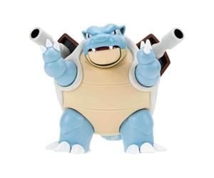 Pokémon Heracross Battle Feature Figure - 4.5-inch Heracross Battle Ready Figure with Horn Attack