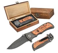 PolyYL Couteau Personnalisé - Gravez Votre Prénom, Manche Bois - Couteau Pliant Personnalisable - Idée Cadeau pour Homme, Papa, Anniversaire ou Noë (Grain Wood)