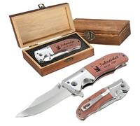 PolyYL Couteau Personnalisé - Gravez Votre Prénom, Manche Bois - Couteau Pliant Personnalisable - Idée Cadeau pour Homme, Papa, Anniversaire ou Noë (Red Wood)