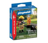 Pompier et barbecue en feu