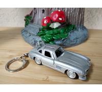 Porte clé Mercedes 300 SL grise en métal, neuf,idée cadeau sympa