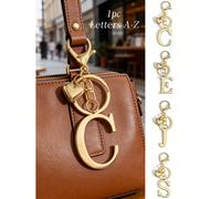 Porte-clés élégant en métal en forme de cœur avec lettre, pendentif alphabet 3D, porte-clés mode en alliage, ornement à suspendre pour sac à dos, porte-clés de voiture, porte-clés minimaliste classiqu