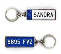 Porte-clés originaux personnalisés. Cadeau personnalisé avec nom. Plaques d'immatriculation personnalisées. Porte-clés voiture et porte-clés moto. Plaques d'immatriculation colorées