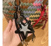 Porte-clés pendentif avec miroir pentagramme noir fait main, beau porte-clés en forme de cœur, accessoire de voyage, cadeau de rentrée scolaire, charm de sac de mode Y2K, convient pour les jeunes garç