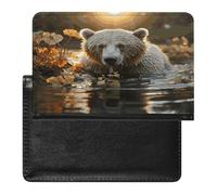 Porte-passeport Bear Crossing The River en polyuréthane imperméable pour passeport de voyage pour femmes et hommes