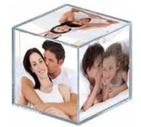 Porte PHOTO-CUBE ACRYLIQUE cadre photo 8.5cm*8.5cm G