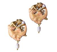 Portez des boucles d'oreilles pendantes qui présentent l'art des perles pour filles, adaptées pour les anniversaires, les vacances ou les cadeaux d'anniversaire de mariage. Boucles d'oreilles