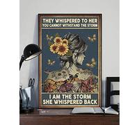 Poster en métal avec inscription « They Whispered To Her You Cannot Withstand The Storm I Am The Storm She Whispered Back » - 20,3 x 30,5 cm