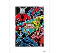 Poster Marvel encadré (héros énergisants avec bordure blanche) 30 x 40 cm, cadeau Marvel pour homme, cadeaux Marvel pour femme et cadeaux Marvel pour garçons et filles - Produit officiel