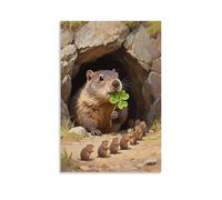 Poster mural contemporain à suspendre avec inscription « A Groundhog Pokes Its Head Out of The Cave, Holding A Clover in Its Mouth », 30 x 45 cm